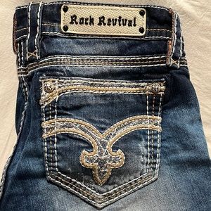 Like new Women’s Rock Revival shorts